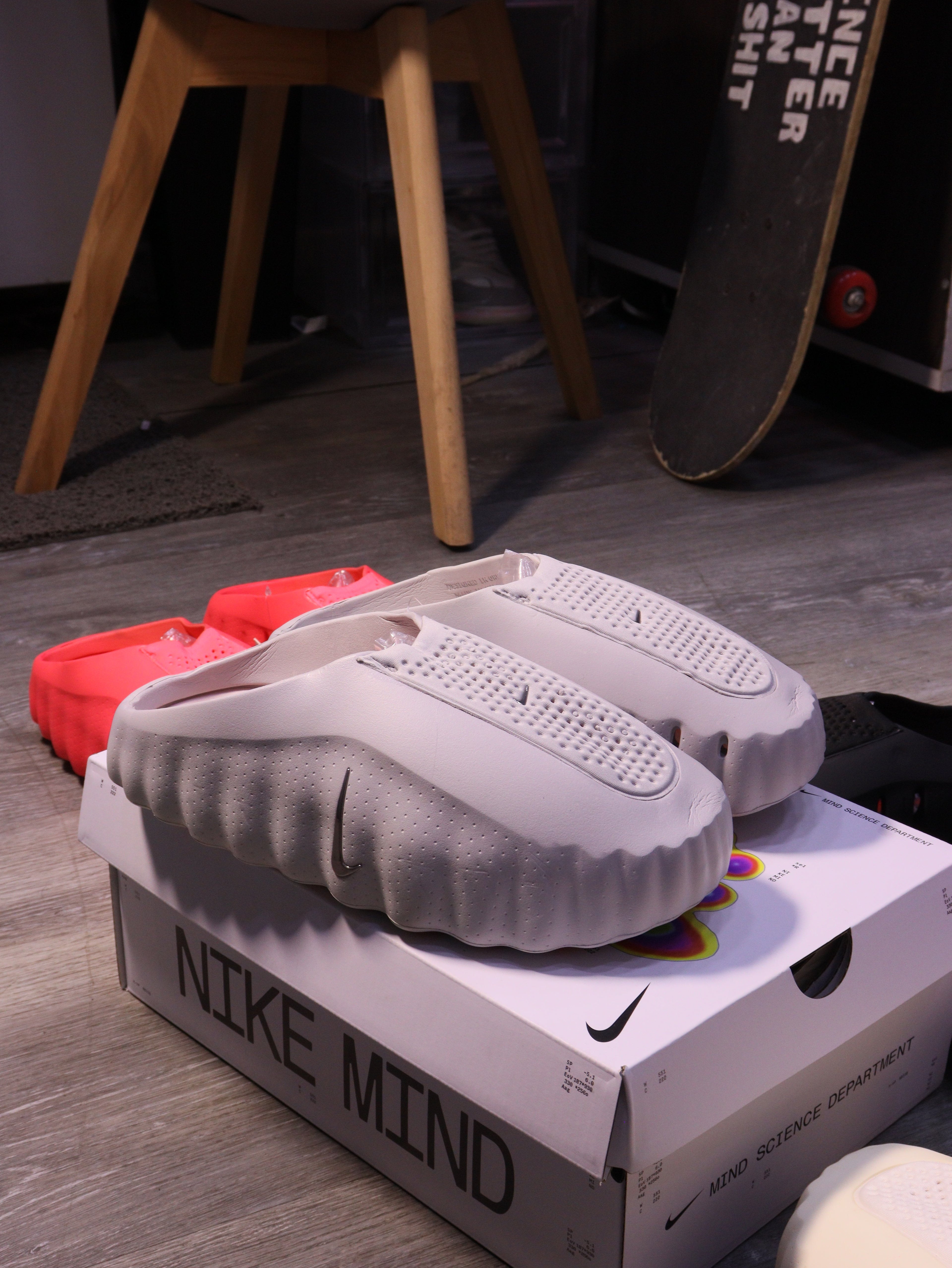 NIKE MIND 001